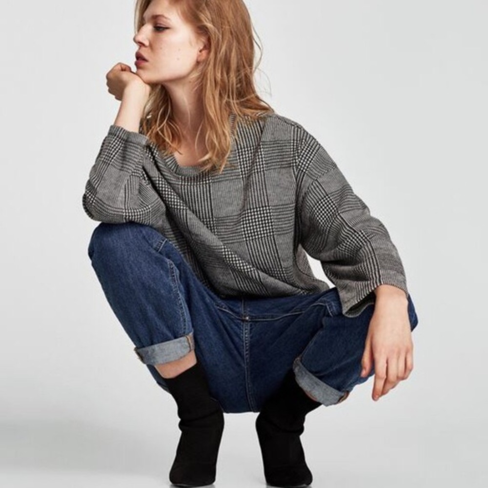 ZARA WB Black and Gray Plaid Pullover